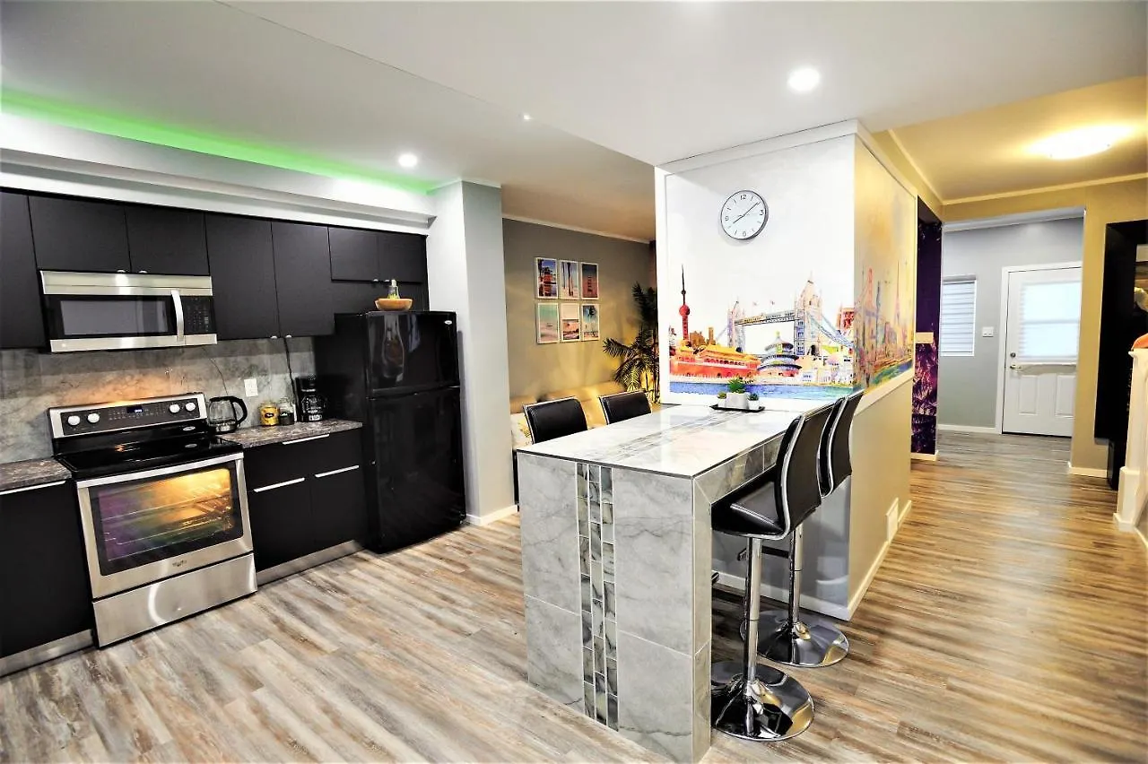 Hawaii-Peg Villa Winnipeg 0*,  Canada